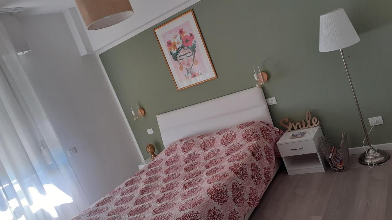 Casa Di Kiki Hotel ฟีนาเลลีกูเร ภายนอก รูปภาพ
